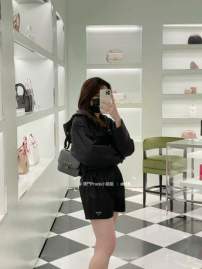 Picture of Prada Handbags _SKUfw205839380fw